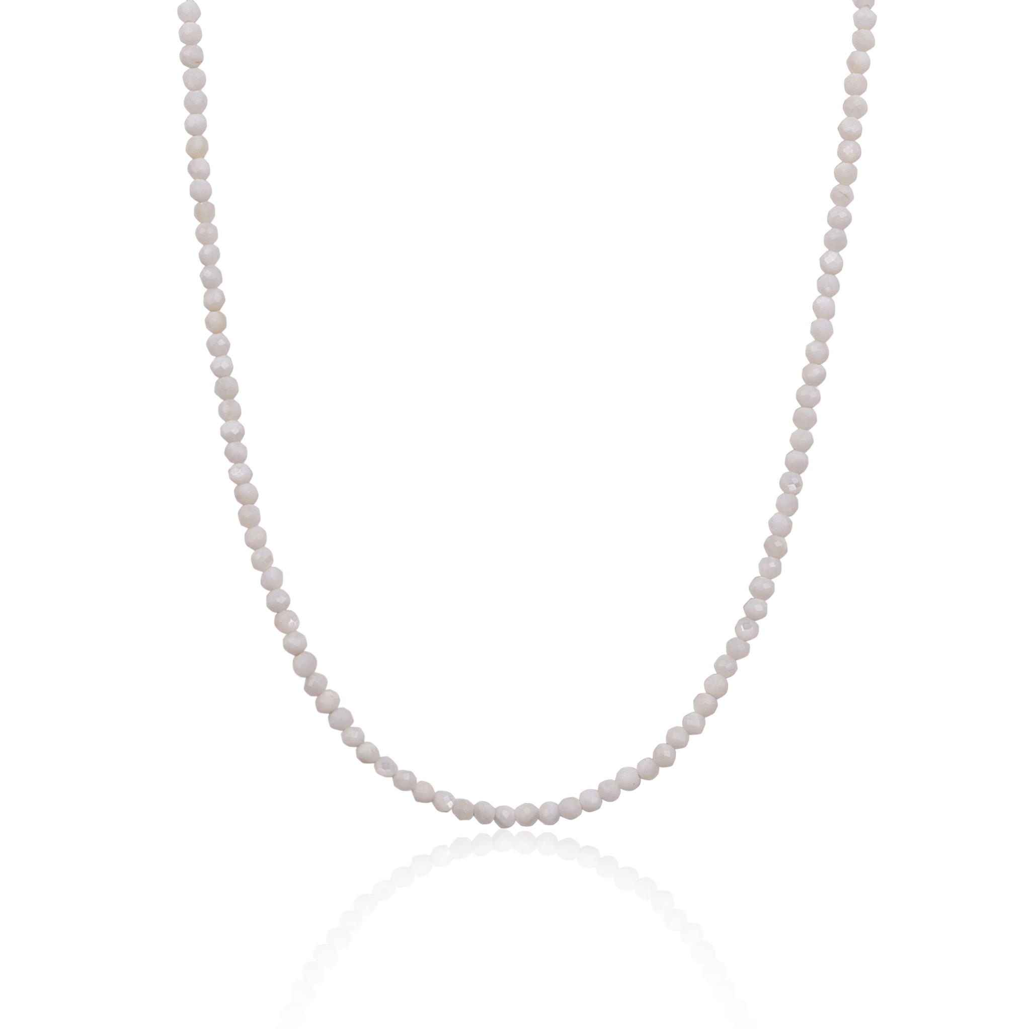 Колие в бели нюанси/White Breeze Necklace