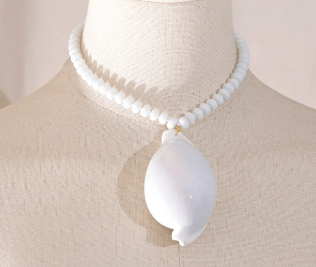 Auralie Shell - Clout Vienna