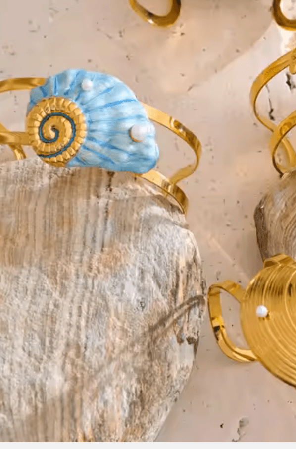 blue shell bangle - Clout Vienna