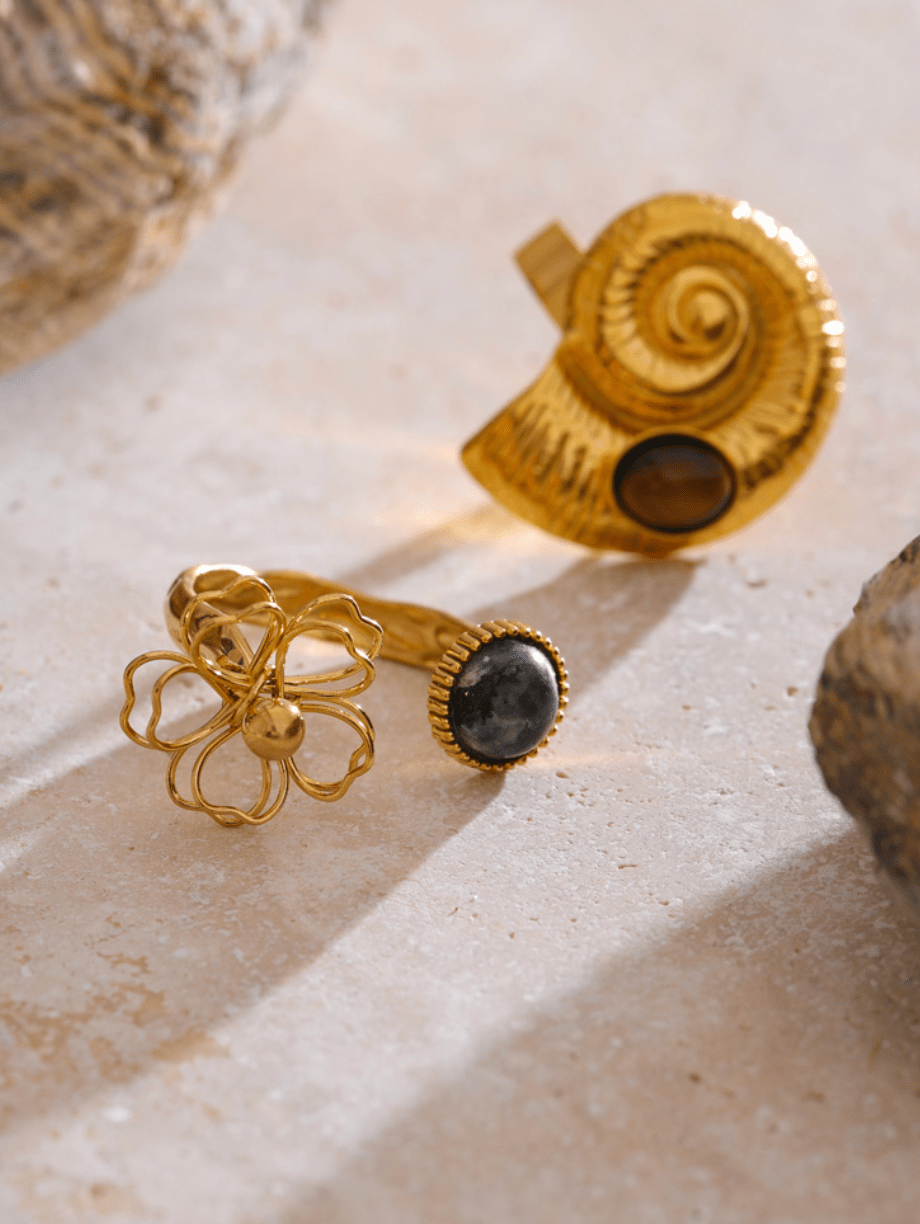 Golden Bloom Ring - Clout Vienna