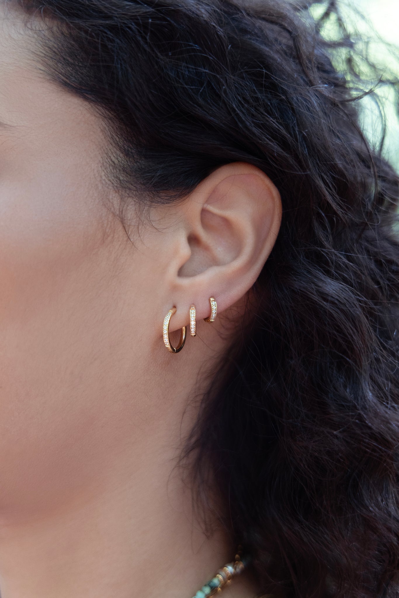 Искрящи фини обръчи