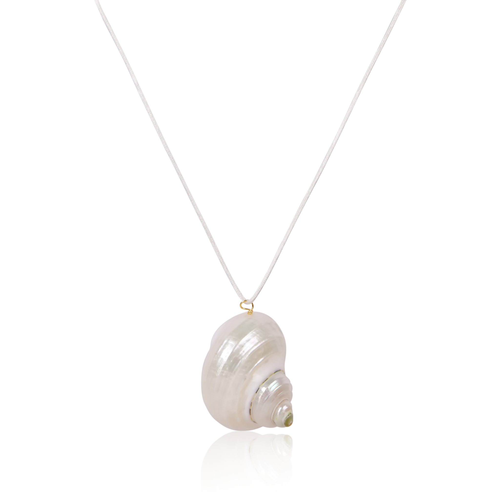 Златна огърлица с раковина