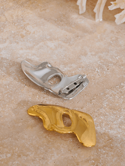 Golden Abstract Face Brooch - Clout Vienna