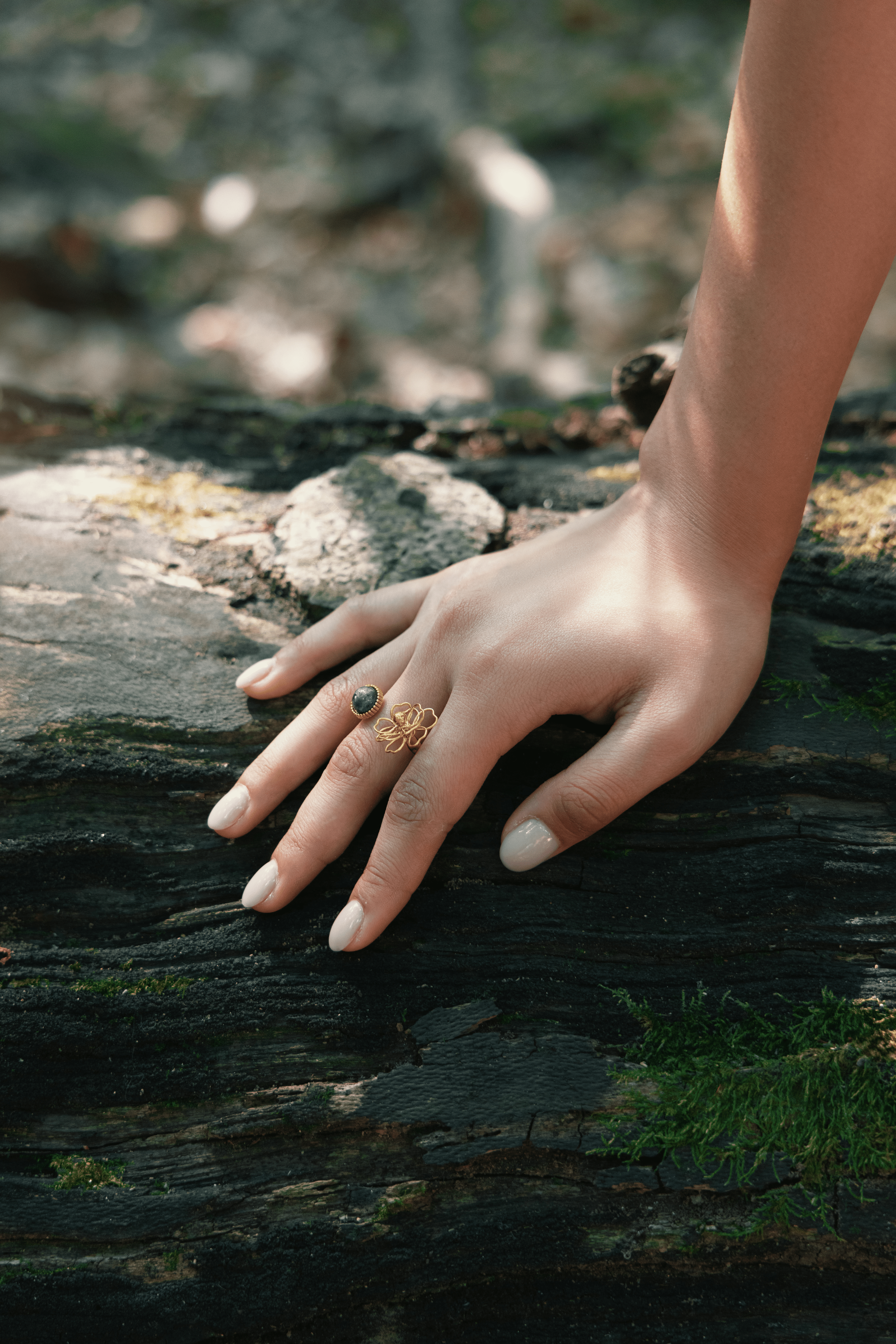 Golden Bloom Ring - Clout Vienna