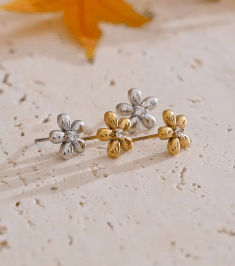 Golden Blossom Studs - Clout Vienna#