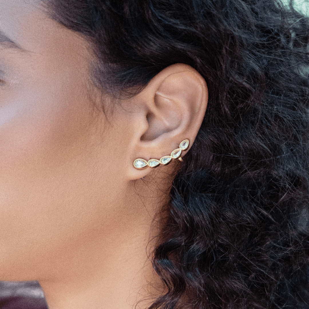 Golden Curve Ear Climbers - Clout Vienna