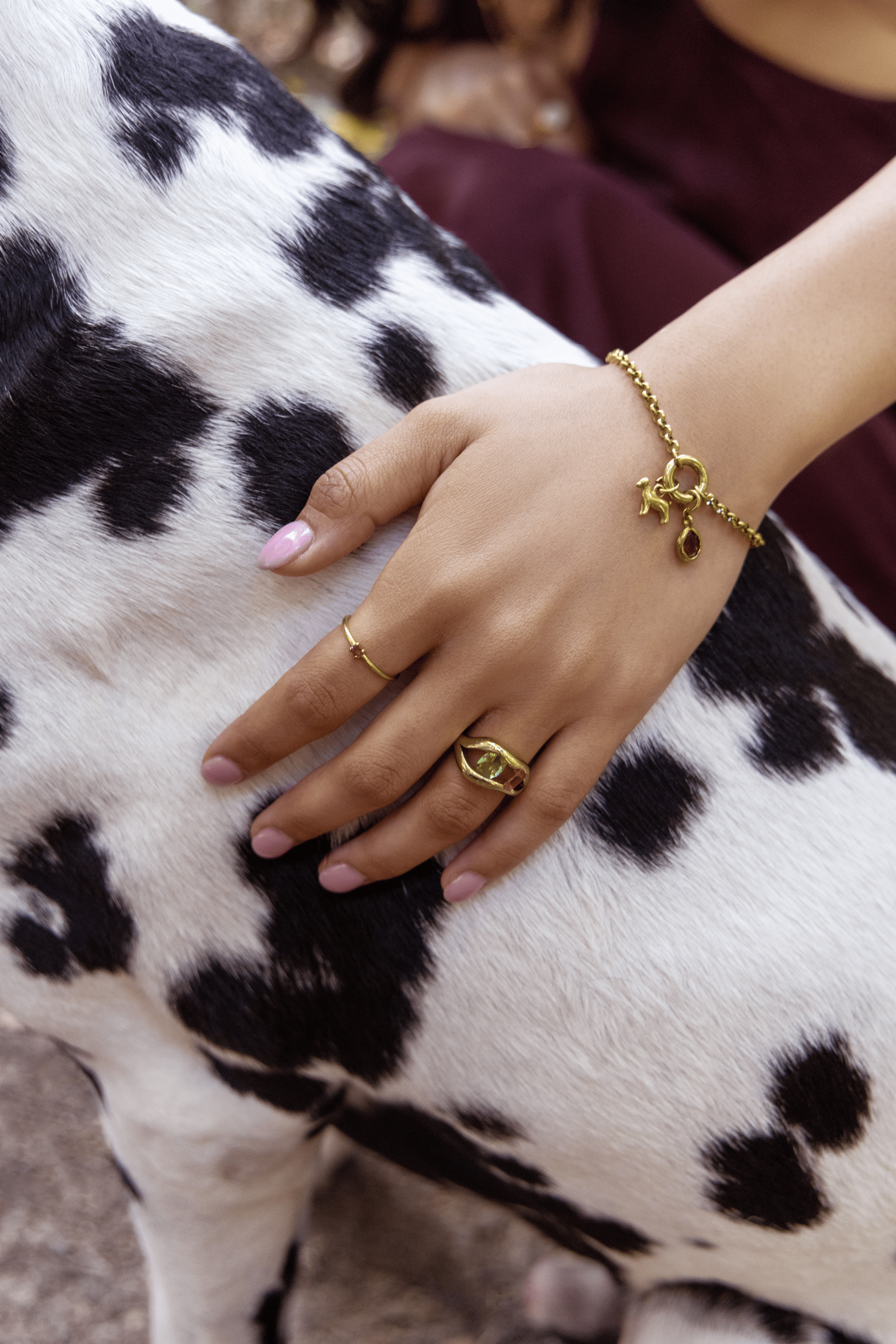 Plain ring mit rotem Stein - Clout Vienna