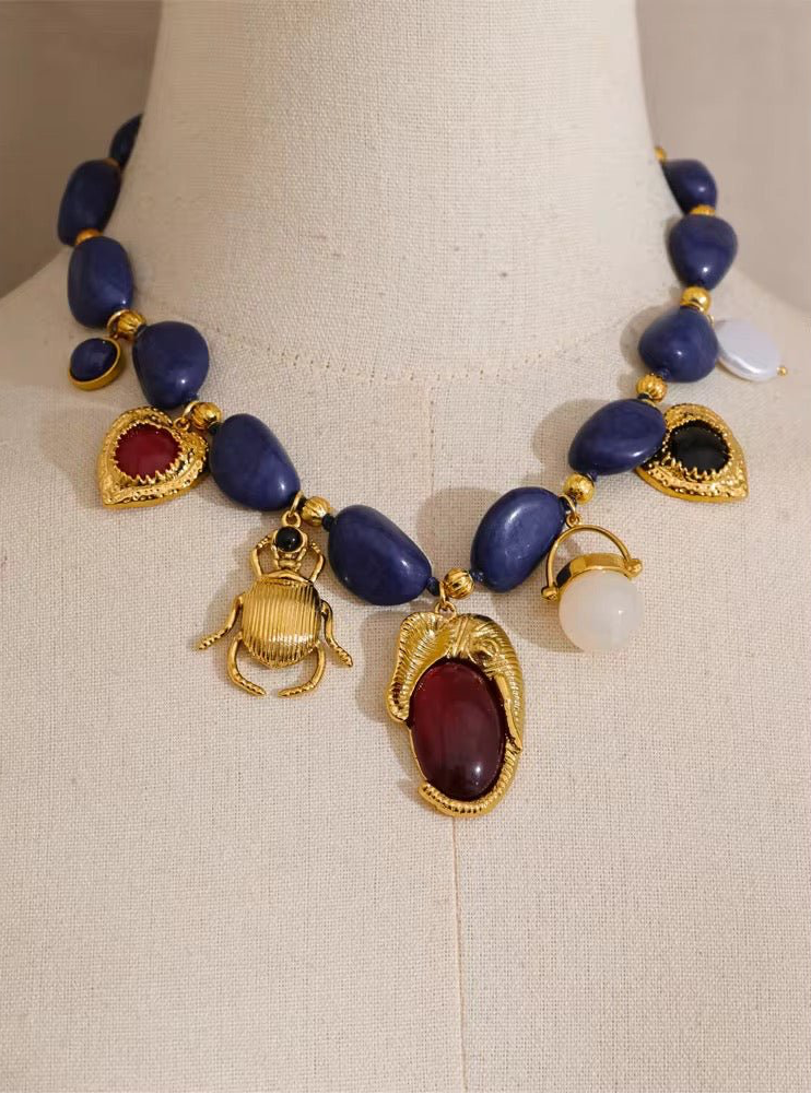 Огърлица с висулка кралско синьо/Royal Blue Charm Necklace